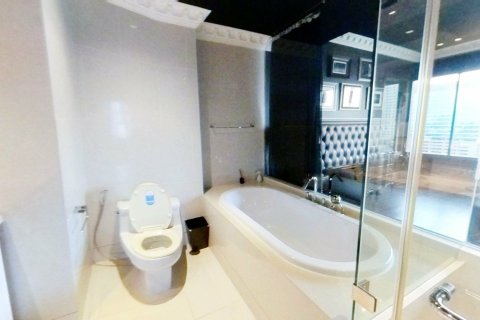 Кондоминиум с 2 спальнями в Клонг Тоэй, Бангкок, Таиланд № 154215 - фото 19