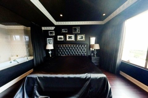 Кондоминиум с 2 спальнями в Клонг Тоэй, Бангкок, Таиланд № 154215 - фото 17