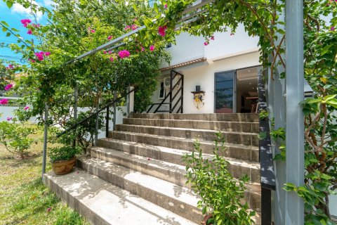 Villa in Ko Samui, Thailand 4 bedrooms № 154218 - photo 30