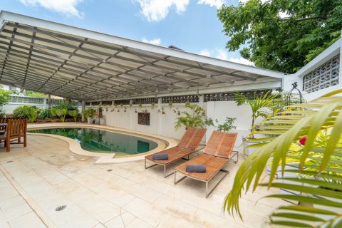 Villa in Ko Samui, Thailand 4 bedrooms № 154218 - photo 21