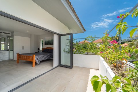 Villa in Ko Samui, Thailand 4 bedrooms № 154218 - photo 11