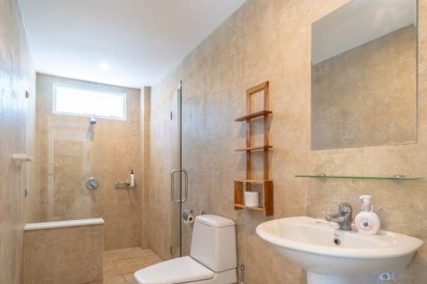 Villa in Ko Samui, Thailand 4 bedrooms № 154218 - photo 16