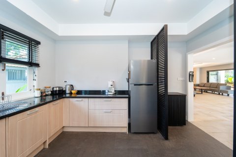 Villa in Ko Samui, Thailand 4 bedrooms № 154218 - photo 28