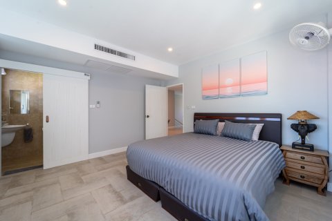 Villa in Ko Samui, Thailand 4 bedrooms № 154218 - photo 3