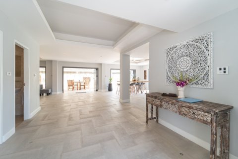 Villa in Ko Samui, Thailand 4 bedrooms № 154218 - photo 17