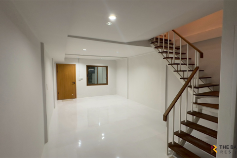 Townhouse à Bangkok, Thaïlande 2 chambres № 189517