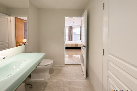 Condo in Bangkok, Thailand, 4 bedrooms № 190007 - photo 6
