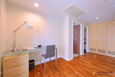 Condo à Bangkok, Thaïlande, 3 chambres № 190006