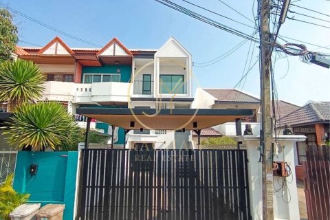 Таунхаус в Нонтхабури, Таиланд с 4 спальнями  № 160451