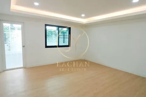 Таунхаус в Нонтхабури, Таиланд с 4 спальнями  № 160451 - фото 11