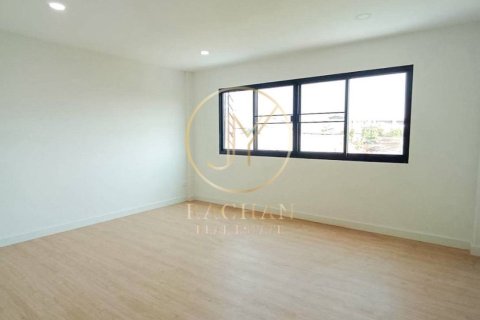 Таунхаус в Нонтхабури, Таиланд с 4 спальнями  № 160451 - фото 18