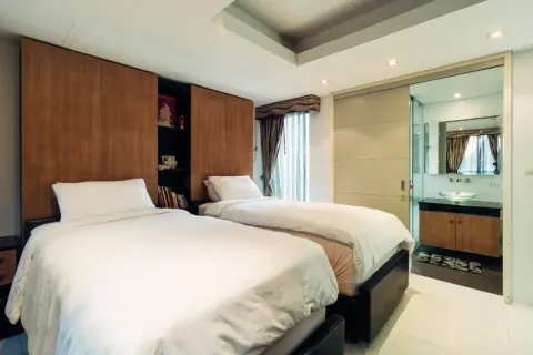 Villa in Kathu, Thailand 3 bedrooms № 157304 - photo 17