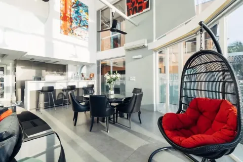 Villa in Kathu, Thailand 3 bedrooms № 157304 - photo 8