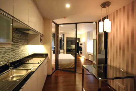 Studio in the Condo in Khlong Toei, Bangkok, Thailand  № 157302 - photo 3