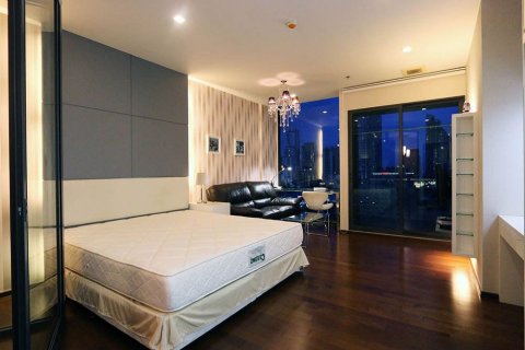Studio in the Condo in Khlong Toei, Bangkok, Thailand  № 157302 - photo 4