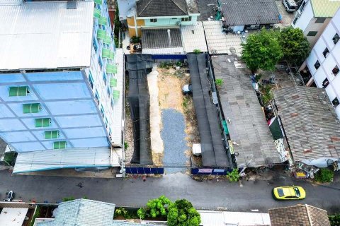 Land in Watthana, Bangkok, Thailand 384 sq.m. № 157305 - photo 2