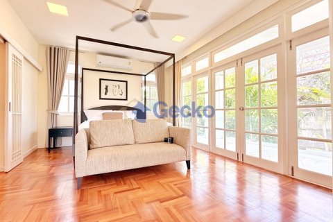 House in Pattaya, Thailand 3 bedrooms № 196210 - photo 17