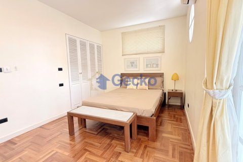 House in Pattaya, Thailand 3 bedrooms № 196210 - photo 12
