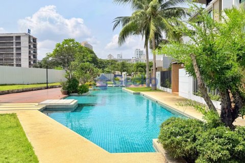 House in Pattaya, Thailand 3 bedrooms № 196210 - photo 29
