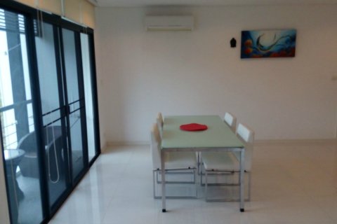 Wohnung in Kamala, Thailand 2 Schlafzimmer № 223272 - Foto 14