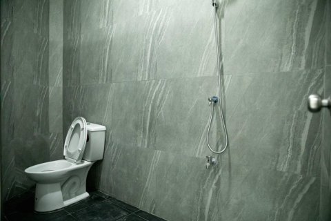 Таунхаус в Кхлонг Сане, Бангкок, Таиланд с 2 спальнями  № 150213 - фото 8