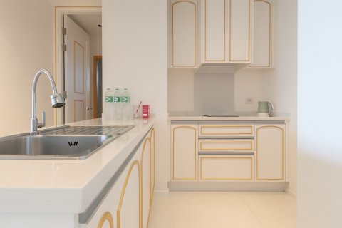 Кондоминиум с 2 спальнями в Сатхоне, Бангкок, Таиланд № 150214 - фото 11