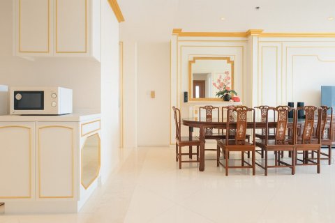 Кондоминиум с 2 спальнями в Сатхоне, Бангкок, Таиланд № 150214 - фото 4