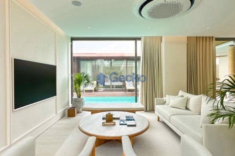 House in Pattaya, Thailand 3 bedrooms № 196331 - photo 9