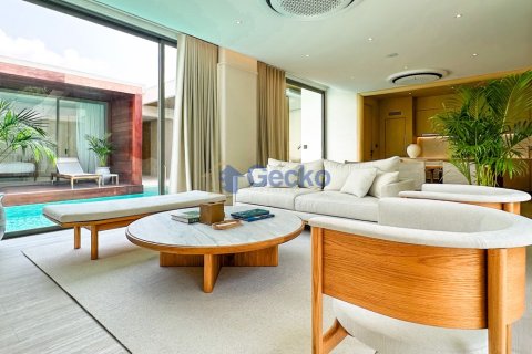 House in Pattaya, Thailand 3 bedrooms № 196331 - photo 14