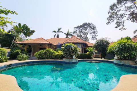 Maison à Pattaya, Thaïlande 4 chambres № 196332