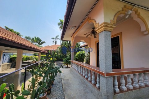 Maison à Pattaya, Thaïlande 4 chambres № 196332 - photo 30
