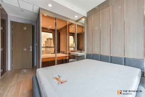 Condo in Bangkok, Thailand, 2 bedrooms  № 202329 - photo 2
