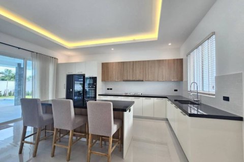 Вилла в Хуа Хине, Таиланд с 3 спальнями № 146955 - фото 7