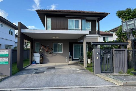 House in Chiang Rai, Thailand 3 bedrooms № 146952 - photo 1