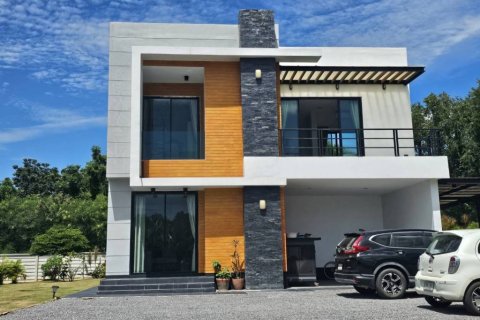 Maison à Pran Buri, Thaïlande 3 chambres № 146954 - photo 1