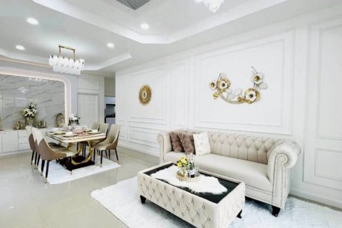 Вилла в Паттайе, Таиланд с 3 спальнями  № 172794 - фото 2