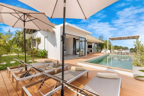 Villa à Surat Thani, Thaïlande 4 chambres № 172799 - photo 4