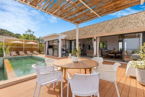 Villa à Surat Thani, Thaïlande 4 chambres № 172799 - photo 8