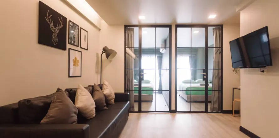 Condo à Bang Rak, Bangkok, Thaïlande, 2 chambres  № 136201