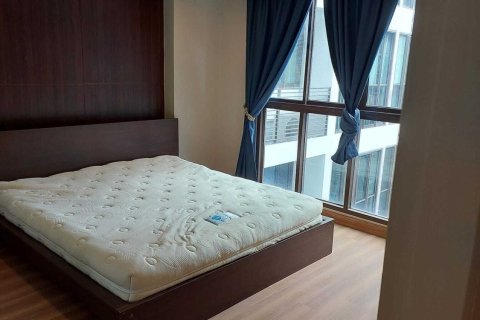 Condo à Khlong San, Bangkok, Thaïlande, 2 chambres № 161980 - photo 9