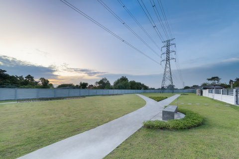 House in Bang Lamung, Thailand 4 bedrooms № 157603 - photo 2