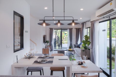 House in Bang Lamung, Thailand 4 bedrooms № 157603 - photo 19