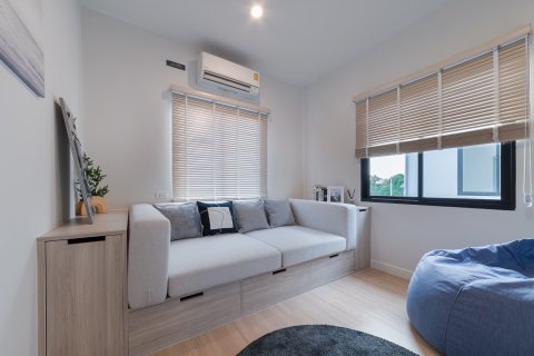 House in Bang Lamung, Thailand 4 bedrooms № 157603 - photo 9