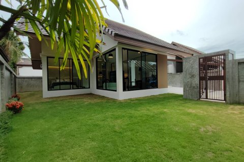 House in Pattaya, Thailand 2 bedrooms № 157607 - photo 23