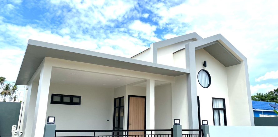 House in Bang Lamung, Thailand 2 bedrooms № 157604