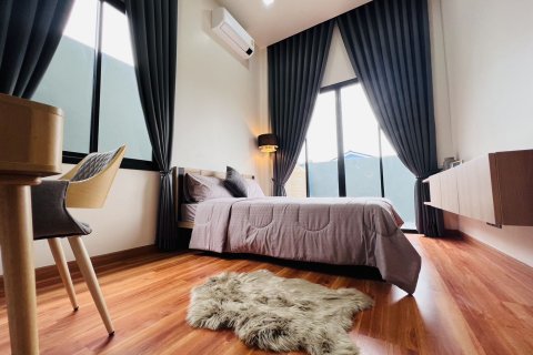 House in Bang Lamung, Thailand 2 bedrooms № 157604 - photo 3