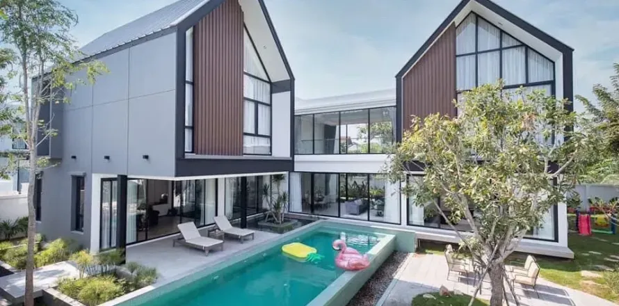 House in Chiang Mai, Thailand 4 bedrooms № 162835