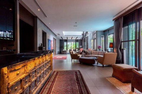 Villa in Watthana, Bangkok, Thailand 5 bedrooms № 154375 - photo 6