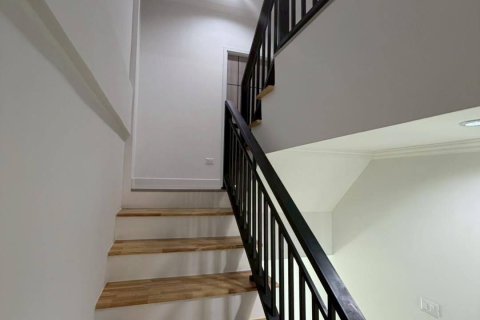 Дом в Лат Пхрау, Бангкок, Таиланд с 4 спальнями  № 154380 - фото 30