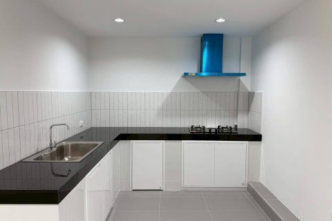 Дом в Лат Пхрау, Бангкок, Таиланд с 4 спальнями  № 154380 - фото 10